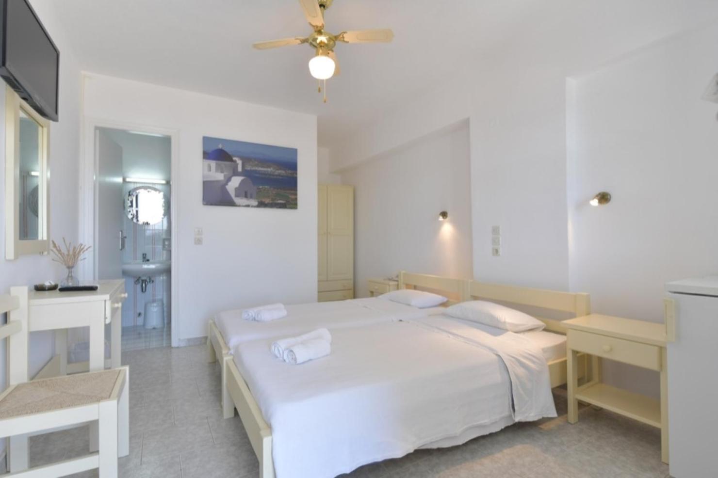 Beachfront Bocamviglies Rooms - Naoussa Bespoke View Pokoj fotografie