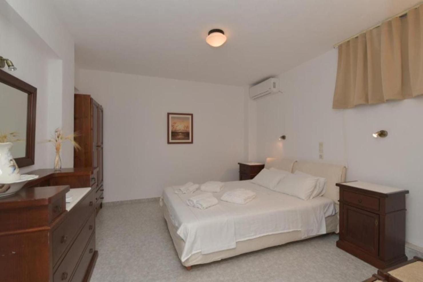 Beachfront Bocamviglies Rooms - Naoussa Bespoke View Pokoj fotografie